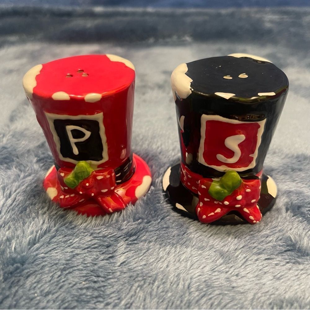 Salt and Pepper Top Hat set